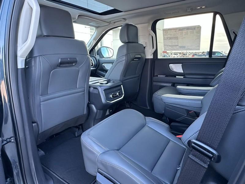 new 2025 Ford Expedition car, priced at $70,594
