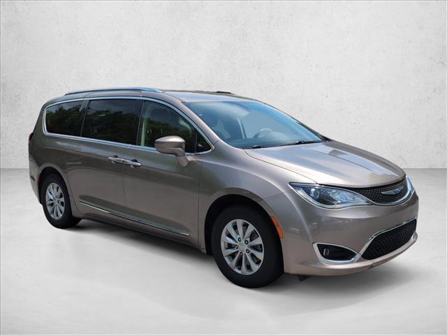 used 2018 Chrysler Pacifica car, priced at $15,989