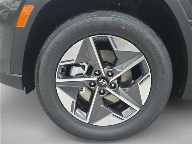 new 2026 Hyundai Tucson car, priced at $30,999