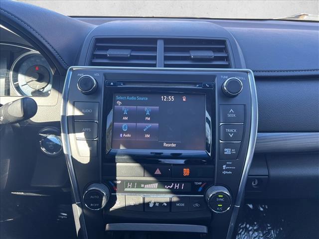 used 2015 Toyota Camry Hybrid car, priced at $10,989