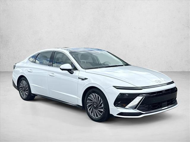 used 2025 Hyundai Sonata Hybrid car, priced at $34,989