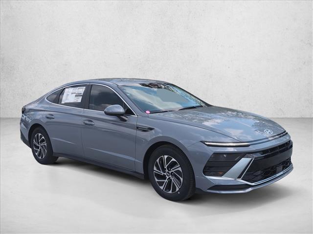 new 2026 Hyundai Sonata Hybrid car, priced at $28,999