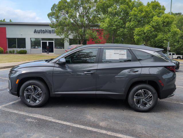 new 2026 Hyundai TUCSON Hybrid car, priced at $32,498