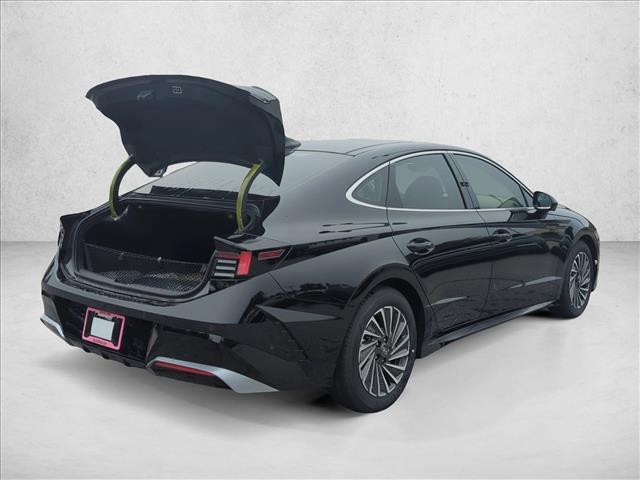 used 2025 Hyundai Sonata Hybrid car, priced at $31,791