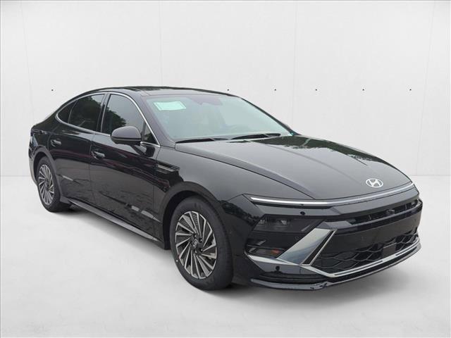 new 2025 Hyundai Sonata Hybrid car, priced at $35,999
