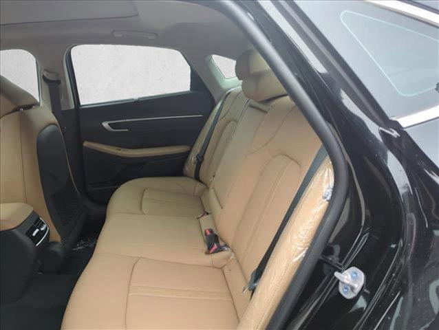 used 2025 Hyundai Sonata Hybrid car, priced at $31,791