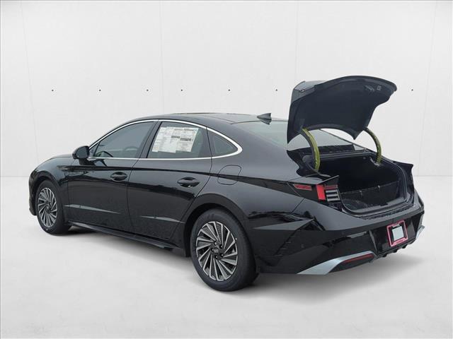 new 2025 Hyundai Sonata Hybrid car, priced at $35,999