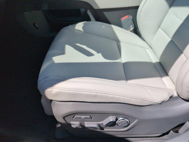 new 2026 Hyundai SANTA FE HEV car, priced at $50,930