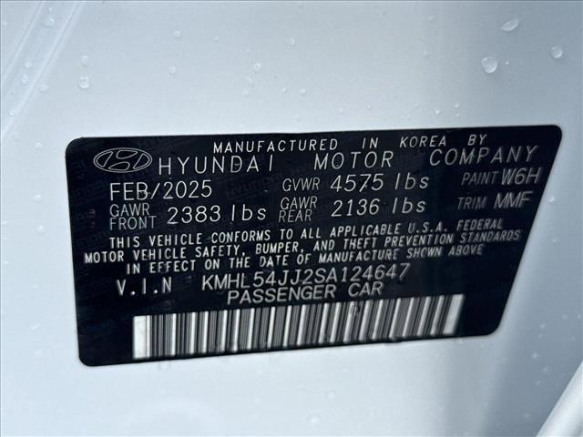 used 2025 Hyundai Sonata Hybrid car, priced at $32,789