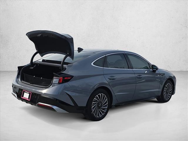 new 2026 Hyundai Sonata Hybrid car, priced at $31,999