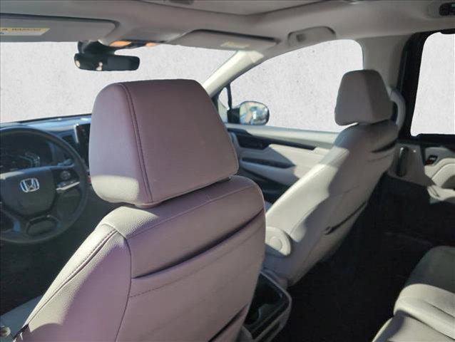 used 2023 Honda Odyssey car, priced at $37,498