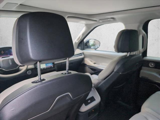 used 2025 Lincoln Navigator car, priced at $84,989