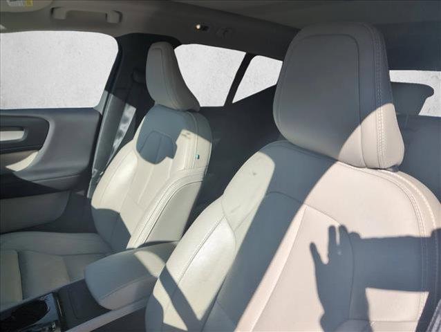 used 2021 Volvo XC40 car, priced at $21,498