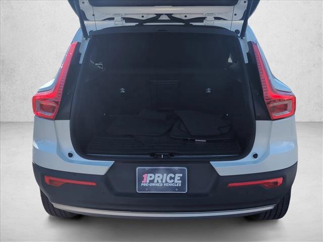 used 2021 Volvo XC40 car, priced at $21,498