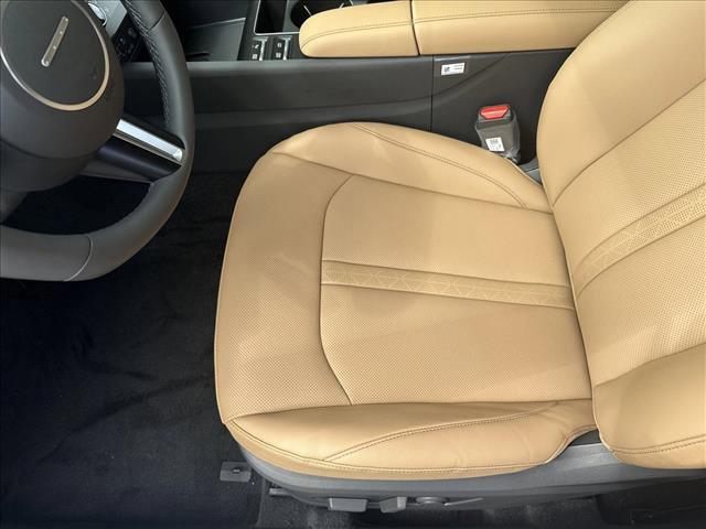 used 2025 Hyundai Sonata Hybrid car, priced at $32,300