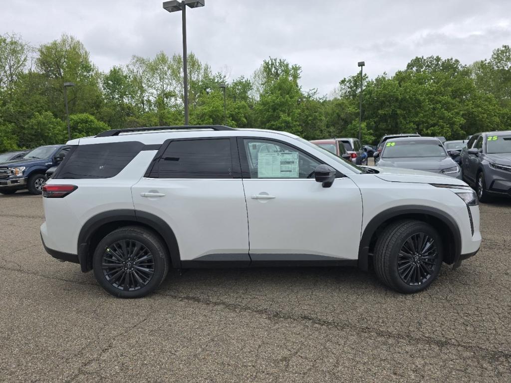 new 2026 Nissan Pathfinder car, priced at $45,198