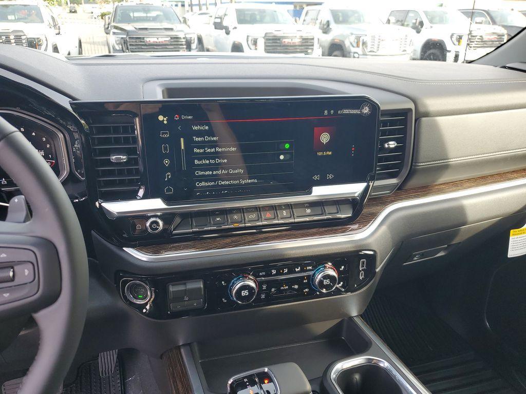 new 2026 GMC Sierra 1500 car, priced at $51,706