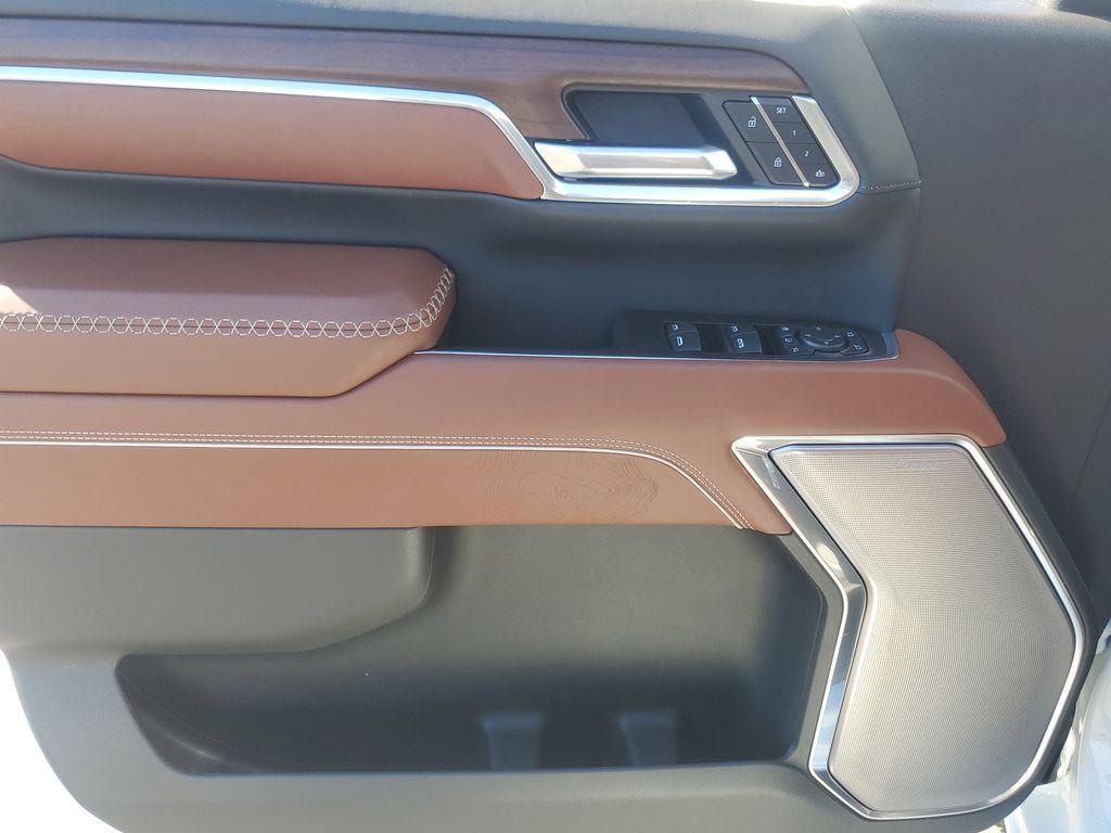 new 2026 GMC Sierra 3500 car, priced at $96,175