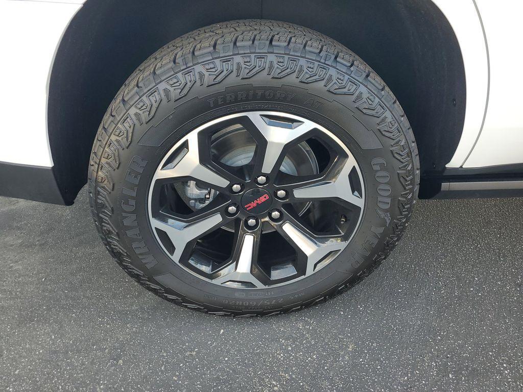 new 2026 GMC Yukon car, priced at $89,996