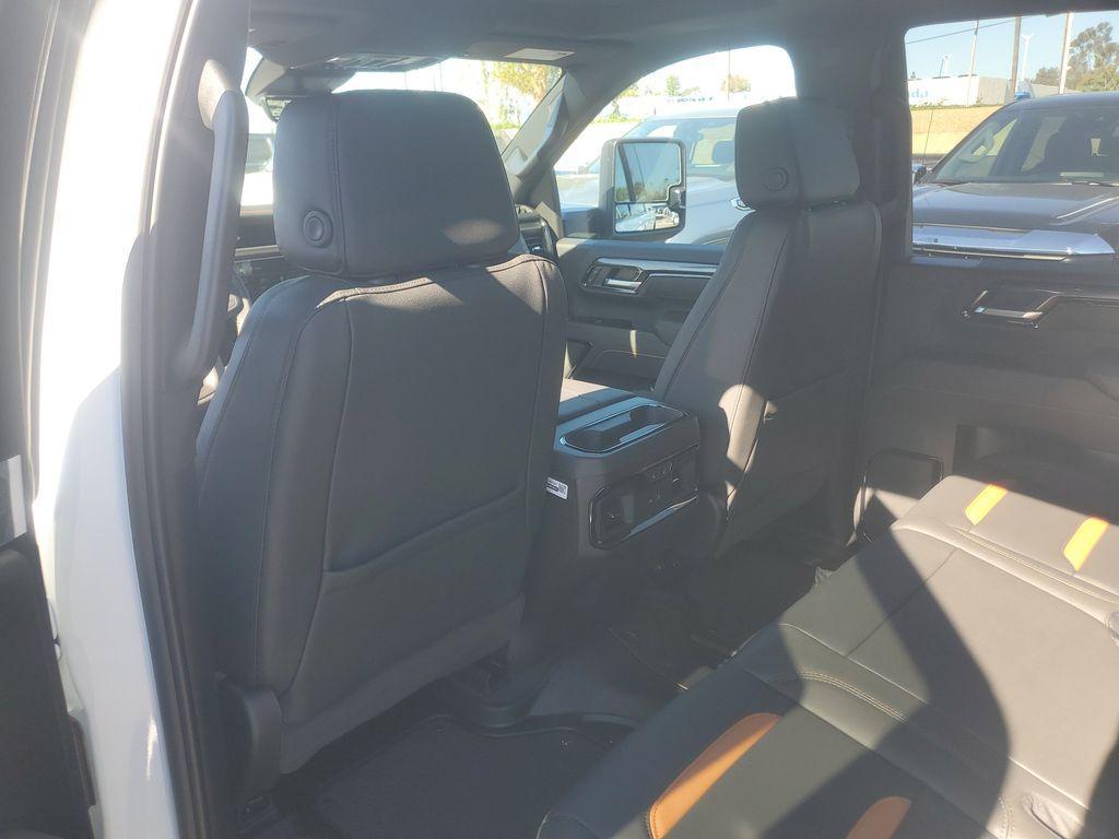 new 2026 GMC Sierra 2500 car, priced at $80,276