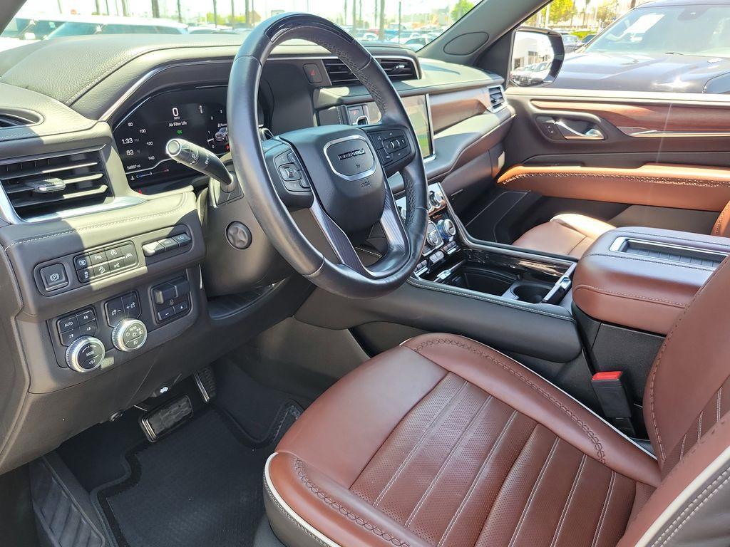 used 2023 GMC Yukon car, priced at $67,991