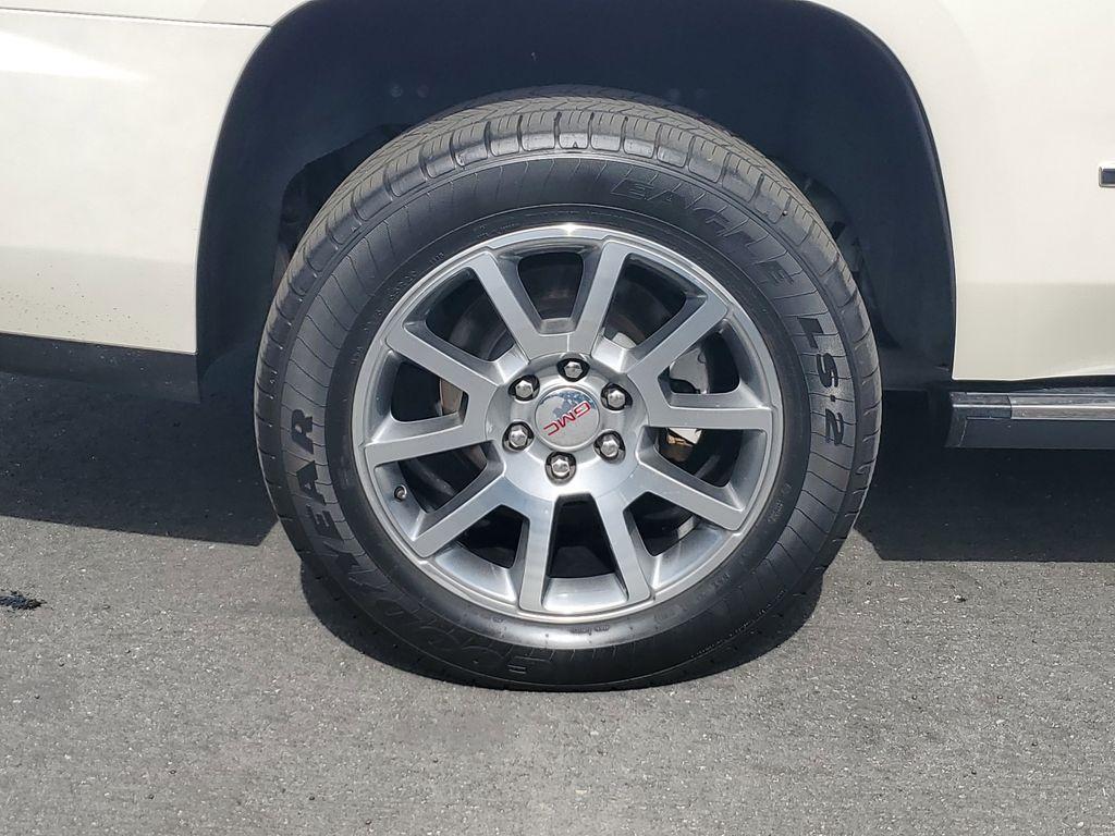 used 2015 GMC Yukon car, priced at $21,991