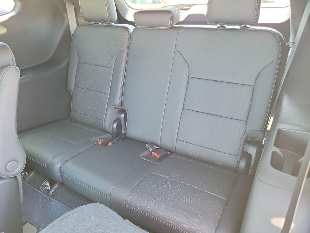 used 2026 Buick Enclave car, priced at $45,076