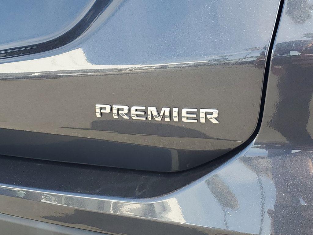 used 2022 Chevrolet Equinox car, priced at $21,975