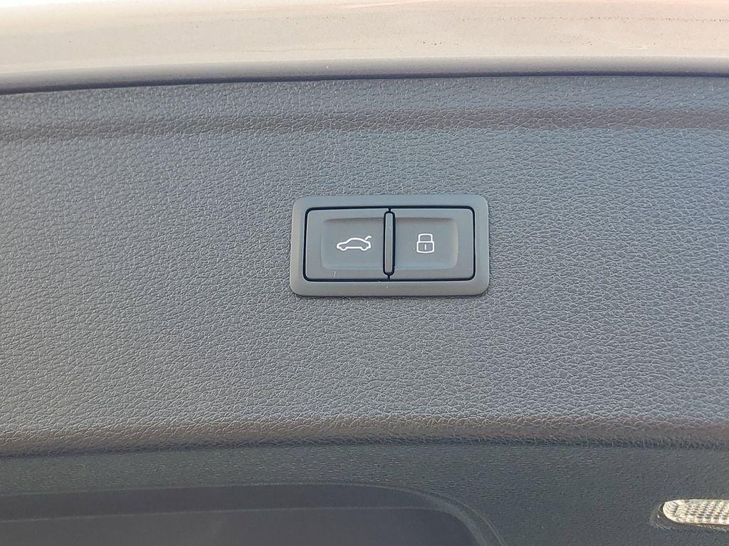 used 2022 Audi Q5 car, priced at $23,371