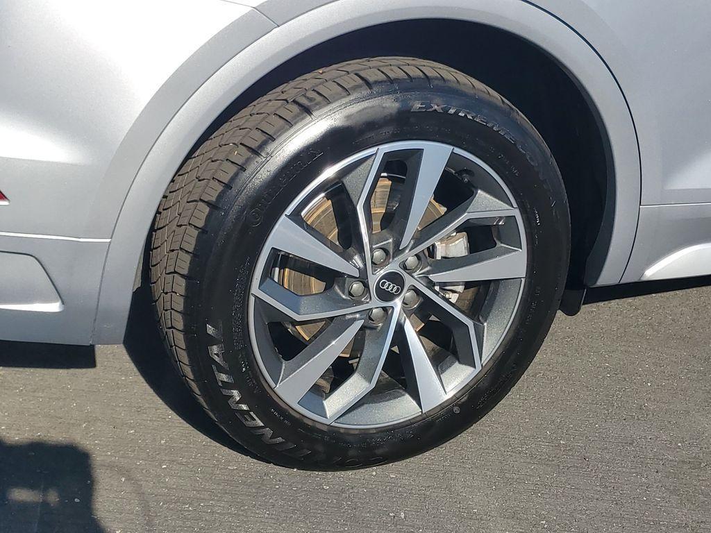 used 2022 Audi Q5 car, priced at $23,371