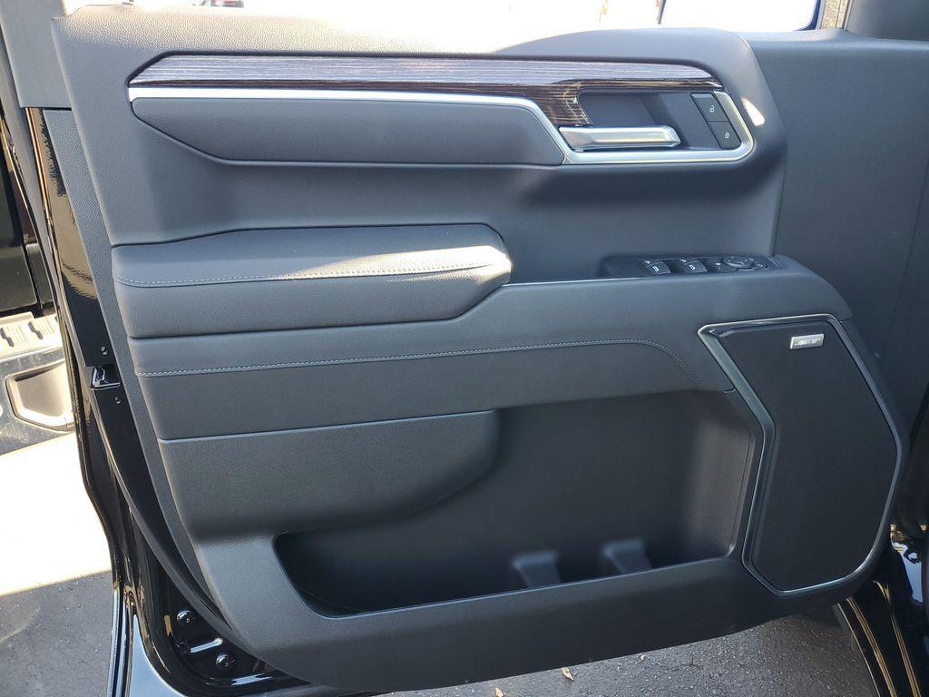 new 2026 GMC Sierra 1500 car, priced at $53,306