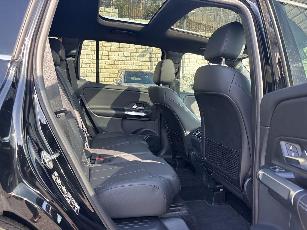 used 2022 Mercedes-Benz GLB 250 car, priced at $32,999