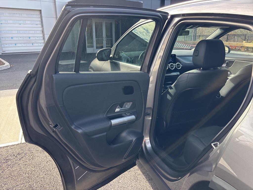 used 2025 Mercedes-Benz GLA 250 car, priced at $42,249