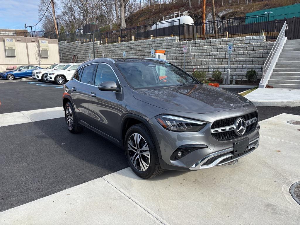 used 2025 Mercedes-Benz GLA 250 car, priced at $43,199