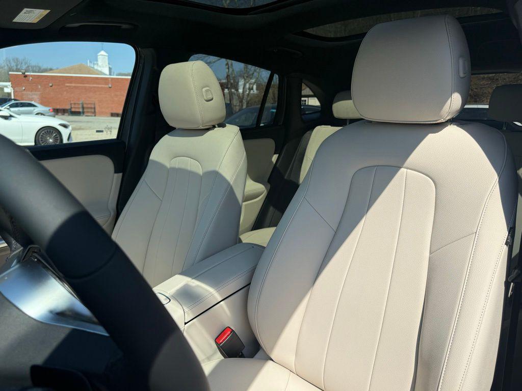 new 2026 Mercedes-Benz GLA 250 car, priced at $51,725