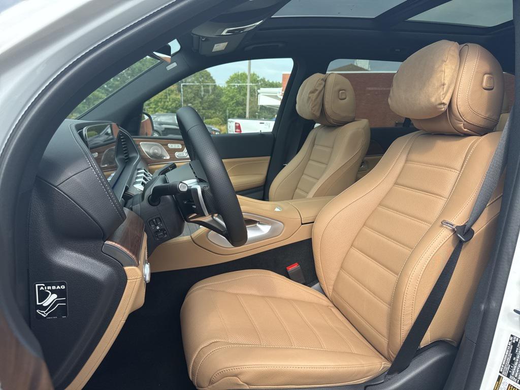 new 2026 Mercedes-Benz GLS 580 car, priced at $121,630