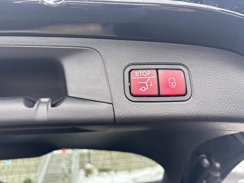 used 2025 Mercedes-Benz GLA 250 car, priced at $42,719