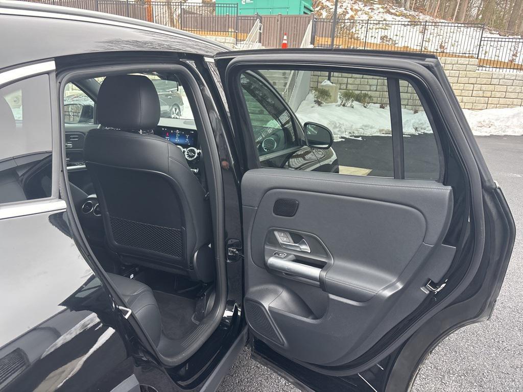 used 2025 Mercedes-Benz GLA 250 car, priced at $42,719