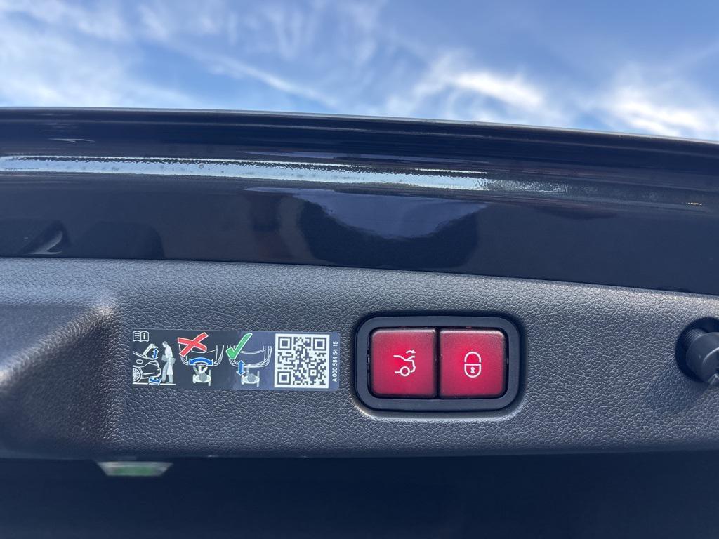 used 2025 Mercedes-Benz E-Class car, priced at $59,799