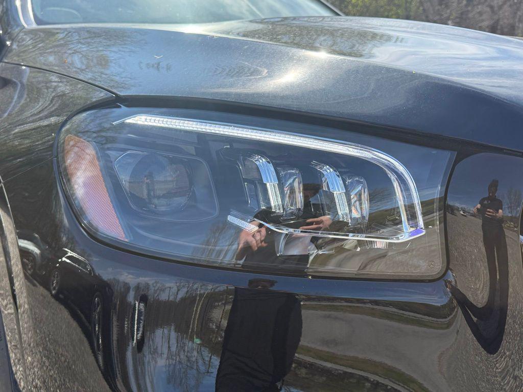 new 2026 Mercedes-Benz GLS 450 car, priced at $100,105