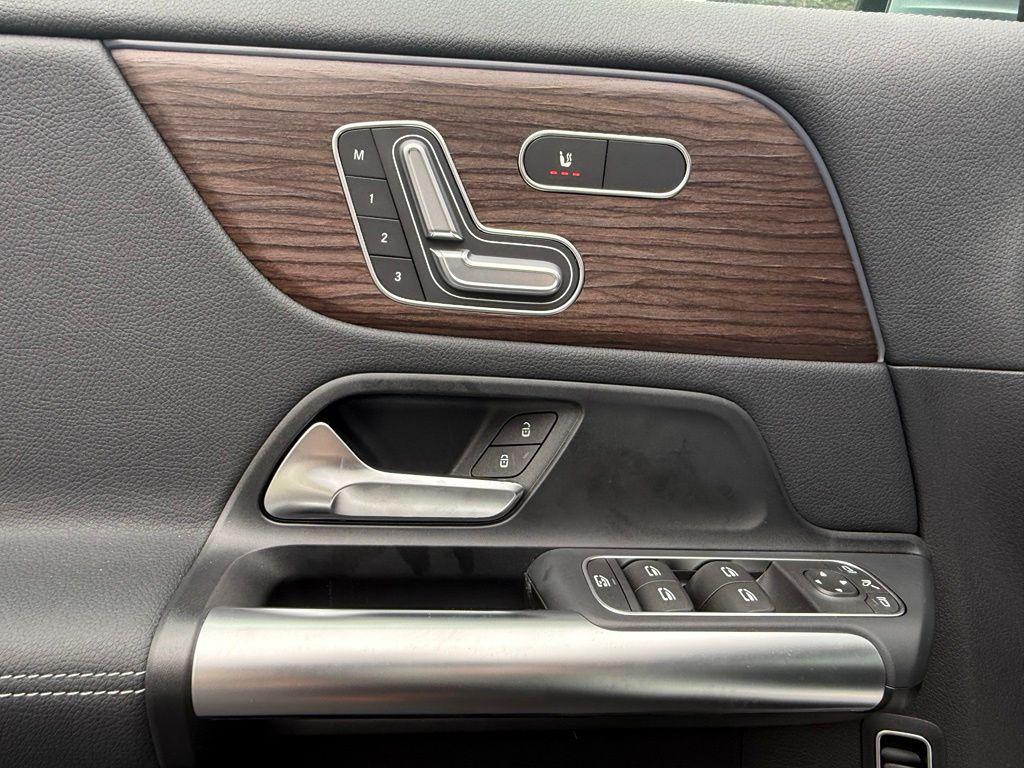 new 2026 Mercedes-Benz GLA 250 car, priced at $48,835