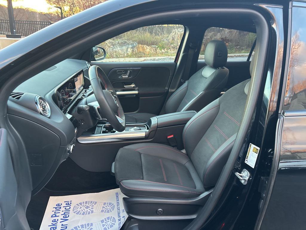 used 2025 Mercedes-Benz GLA 250 car, priced at $43,919