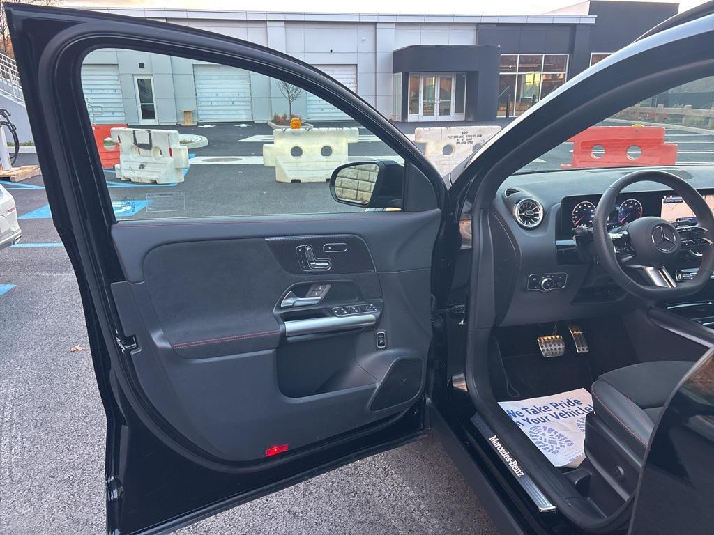 used 2025 Mercedes-Benz GLA 250 car, priced at $43,919