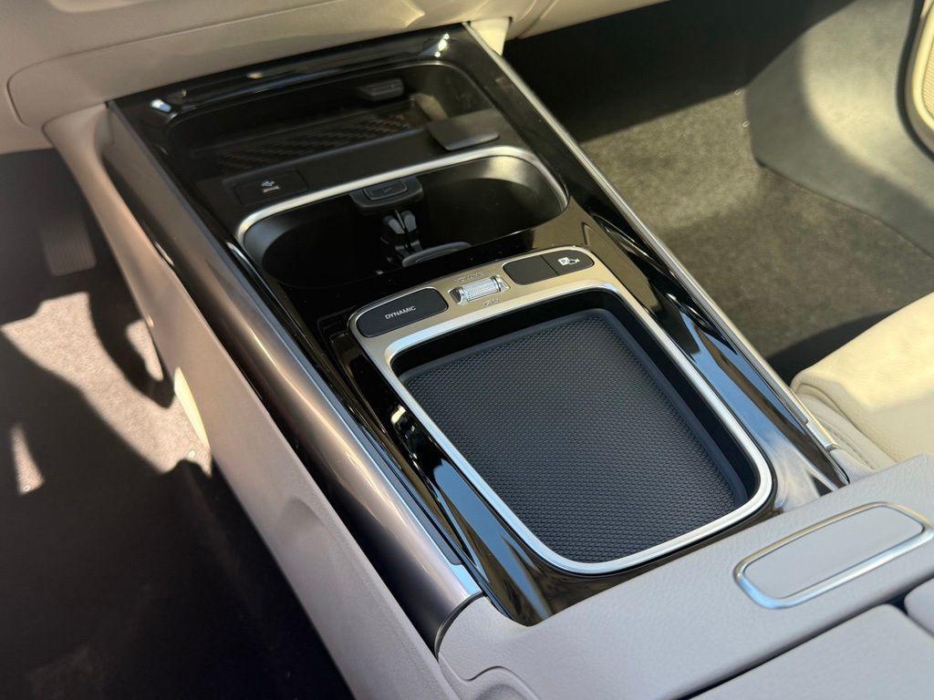 new 2026 Mercedes-Benz GLA 250 car, priced at $49,620