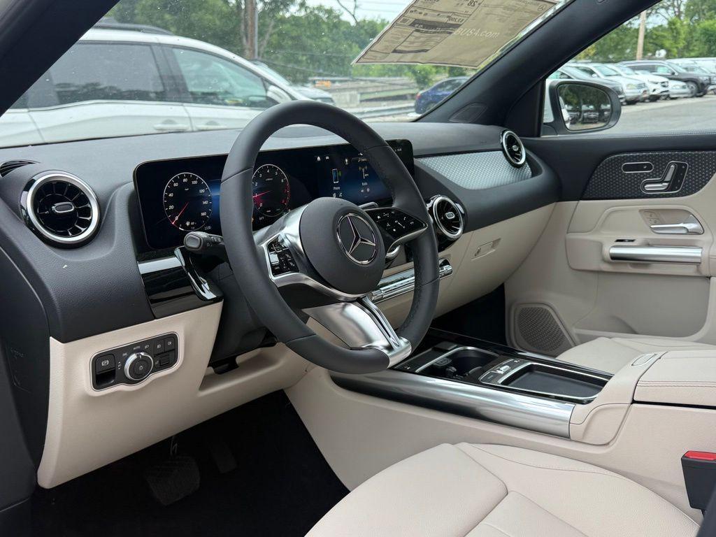 new 2026 Mercedes-Benz GLA 250 car, priced at $45,525