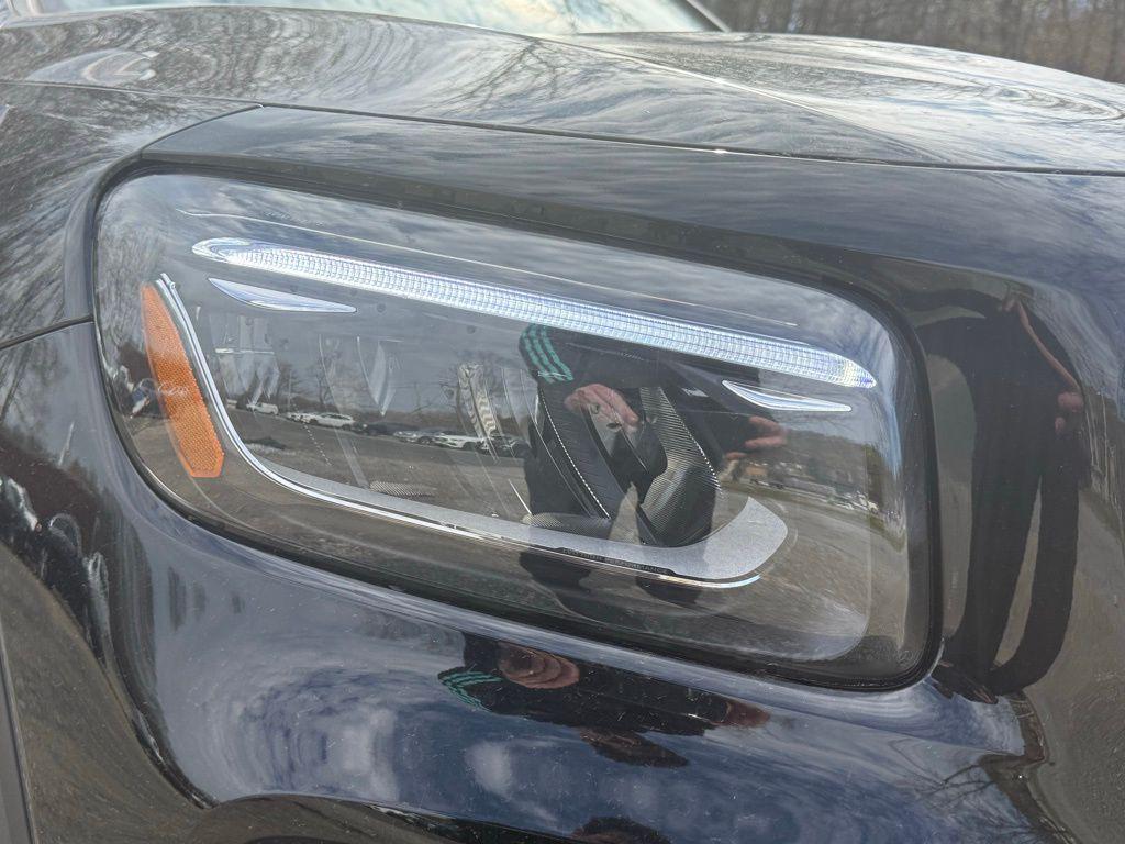 new 2026 Mercedes-Benz GLB 250 car, priced at $52,090