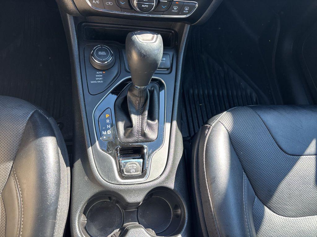 used 2022 Jeep Cherokee car, priced at $22,199