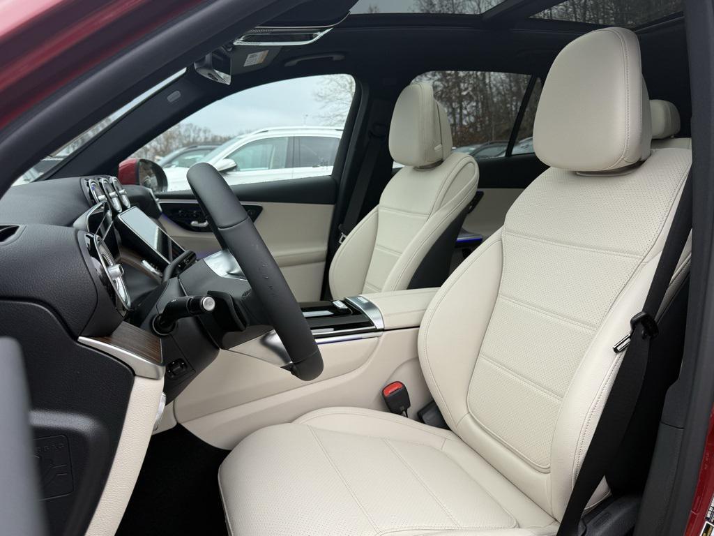 new 2026 Mercedes-Benz GLC 300 car, priced at $59,620