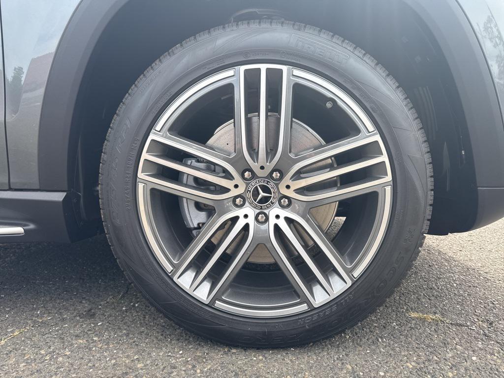 new 2026 Mercedes-Benz GLS 450 car, priced at $93,615