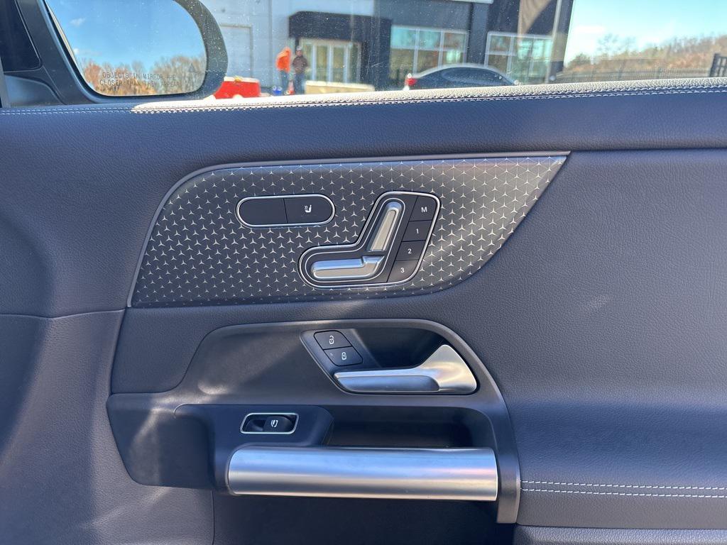 used 2025 Mercedes-Benz GLA 250 car, priced at $41,129